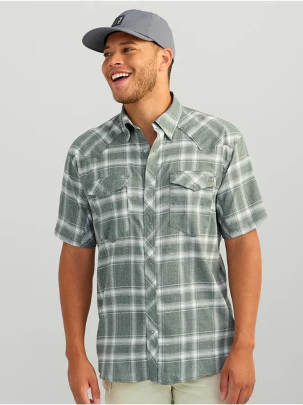 Columbia Men’s Large Classic Short-Sleeve Plaid Shirt in Green